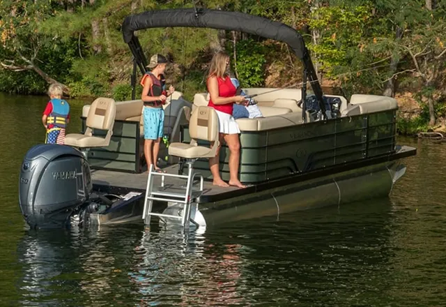 Veranda boating on Cayuga Lake